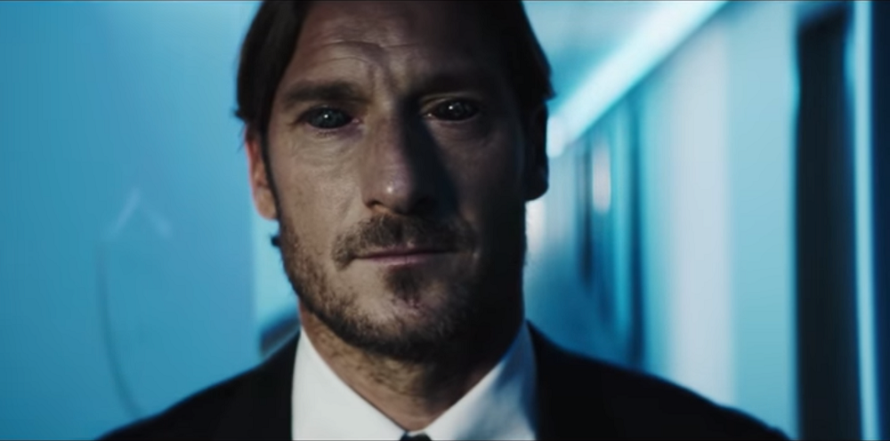 As Roma Announce Warner Bros Partnership With Venom Trailer Sportspro